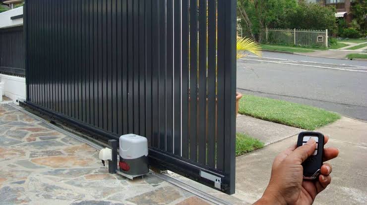 Automatic gate installation for secure and convenient access | Fence Master Australia